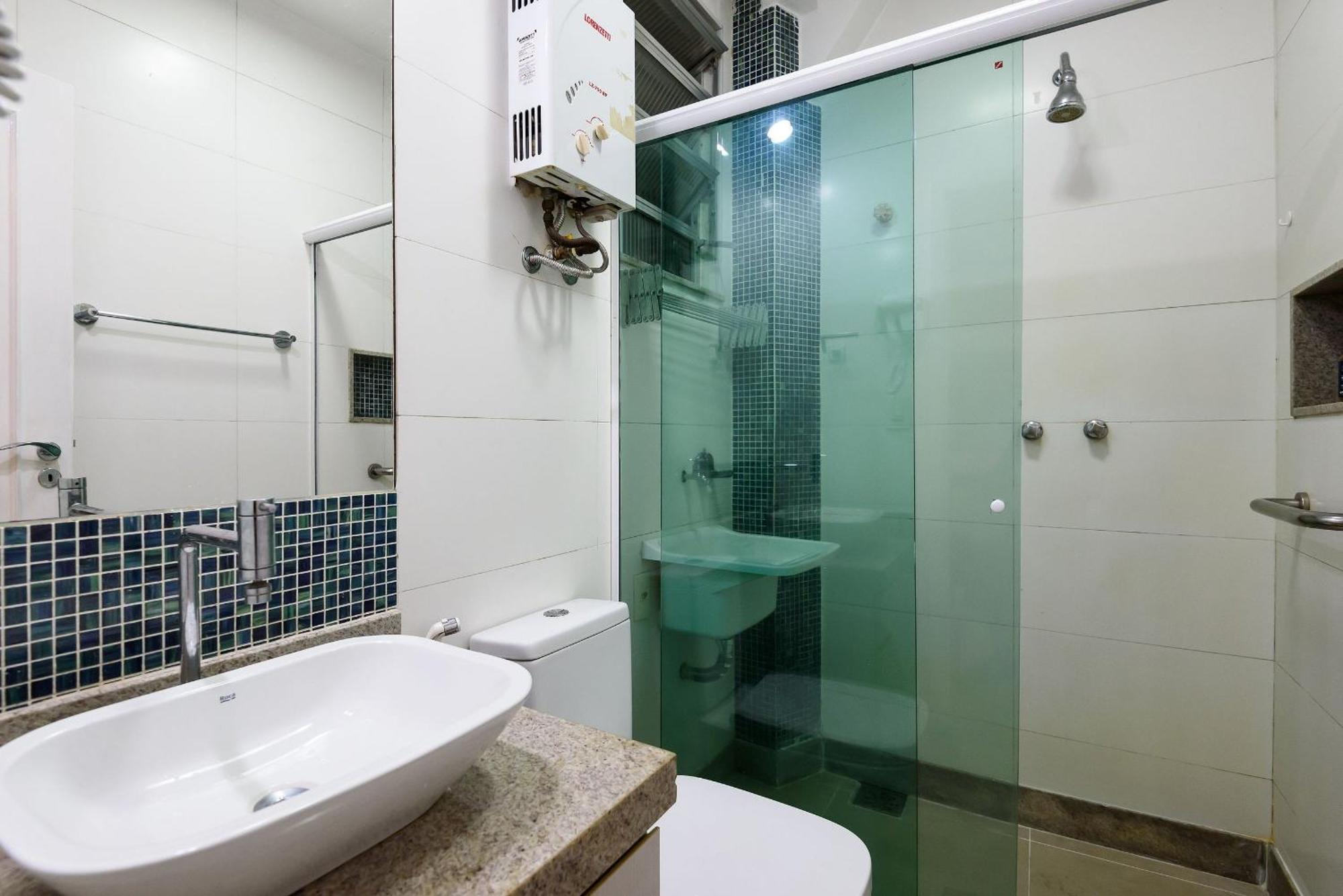 Apartamento 2qtos A 100m Da De Copacabana | Re 85/305 Rio de Janeiro