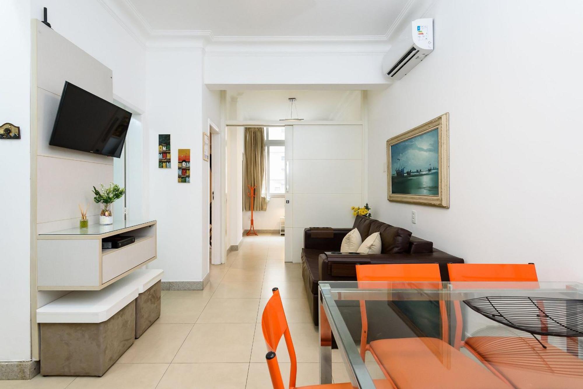 Apartamento 2qtos A 100m Da De Copacabana | Re 85/305 Rio de Janeiro